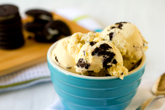 Μάθε να φτιάχνεις σπιτικό παγωτό γιαούρτι! thumbnail