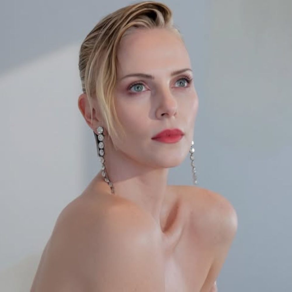 Charlize-Theron