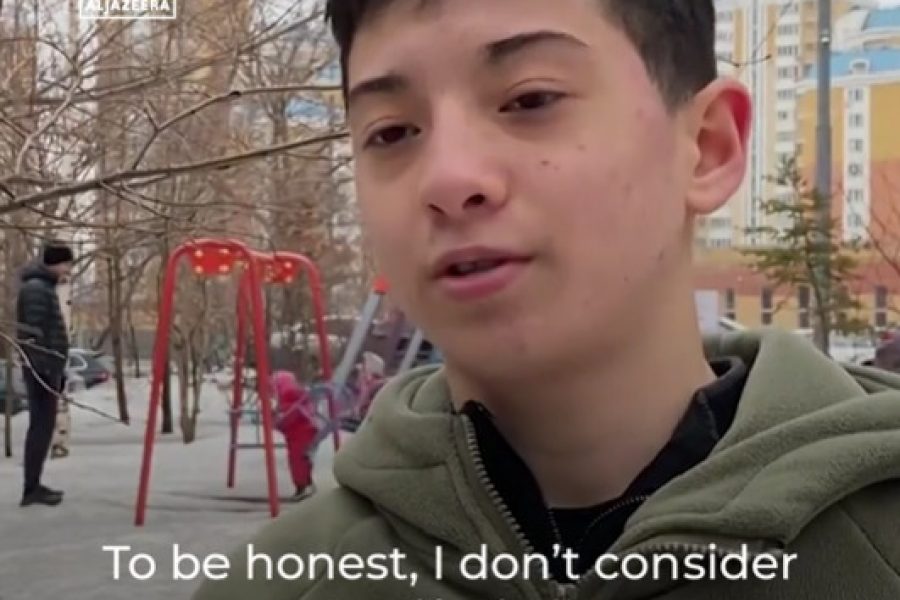 Ο 15χρονος Ισλάμ Χαλίλοφ που έσωσε πάνω από 100 ανθρώπους στο μακελειό στη Μόσχα