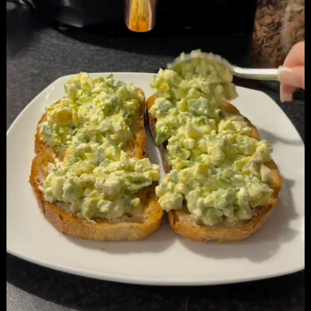 avocado-avgo-sandwich