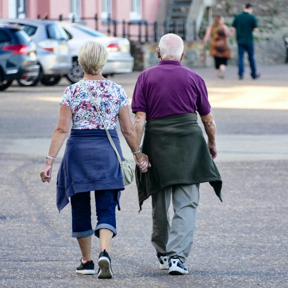 mark-timberlake-couple-retired-unsplash