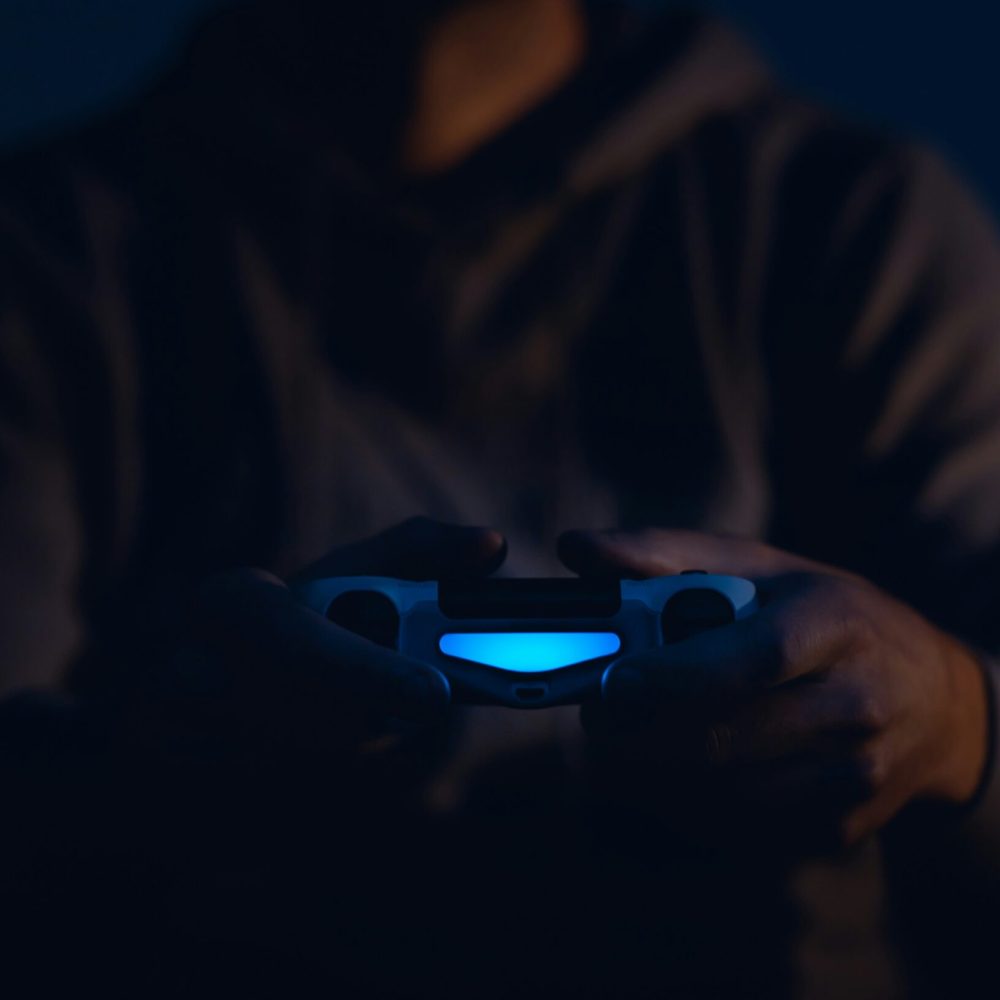 playing-video-games-unsplash